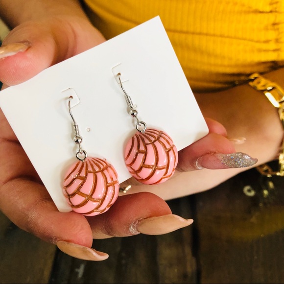 Mexican Pan Dulce Concha Hook Earrings - Picture 2 of 3